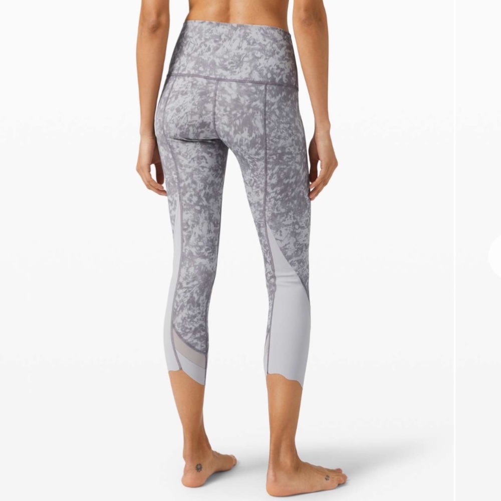 lululemon athletica Wunder Under Crop Leggings - Picture 2 of 7